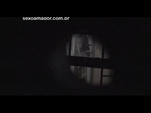 ❤️ Blondie ezkutuan grabatzen du auzoko voyeur batek adreilu hutsen atzean ezkutatuta ❌ Azal pornoa gurean eu.kassavrn.ru ❌️
